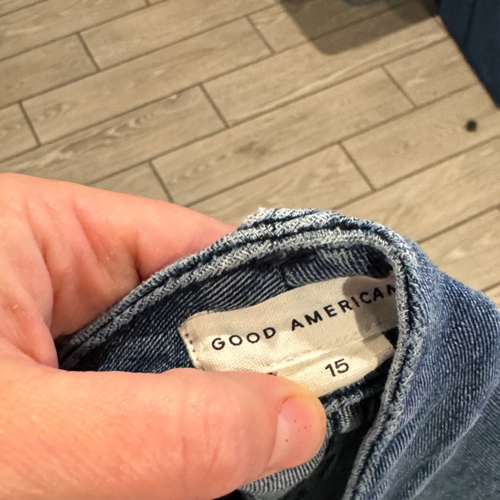 Good American Good Waist Crop Jeans Skinny Leg Tackled Hem Medium Wash Size 15 - Picture 5 of 7